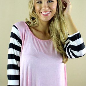 (5/$25‎ SALE ✅) MISS 2 DAY Pink Bodice 3/4 Sleeves Wide Hem Small T-Shirt Dress